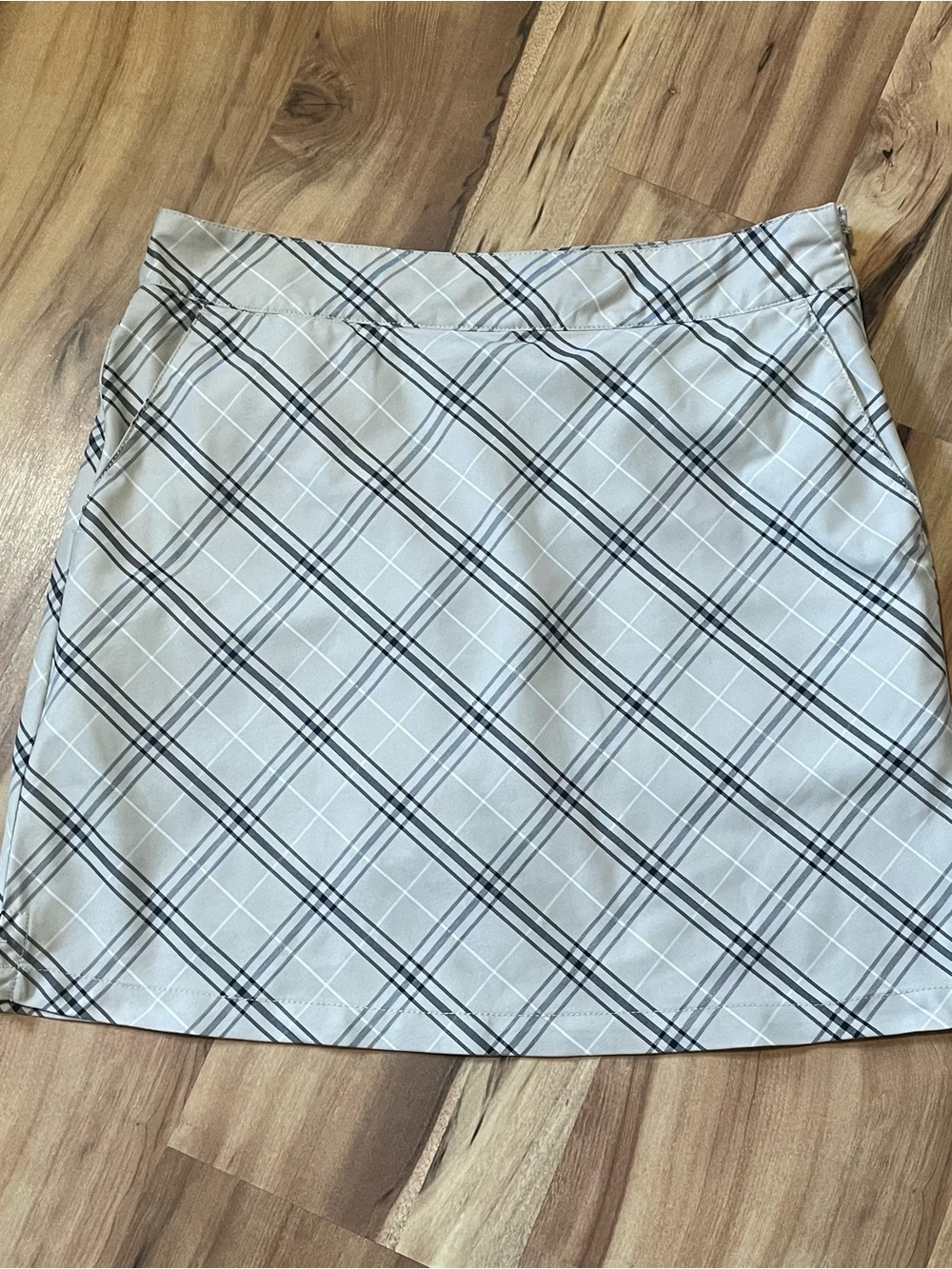 Izod Cream Plaid Sports Golf Skort Mini Skirt Sz 8R